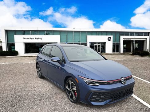 New 2026 Volkswagen GTI SE FWD image 2