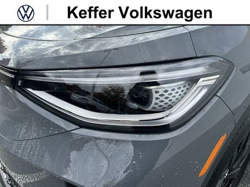 New 2025 Volkswagen ID.4 Pro S Plus AWD/4WD image 9