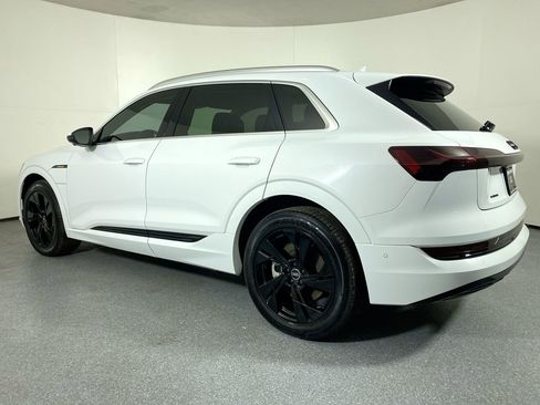 Certified 2022 Audi e-tron Premium Plus w/ Premium Plus Package image 31