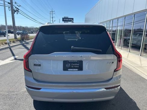 Certified 2025 Volvo XC90 B6 Plus image 4
