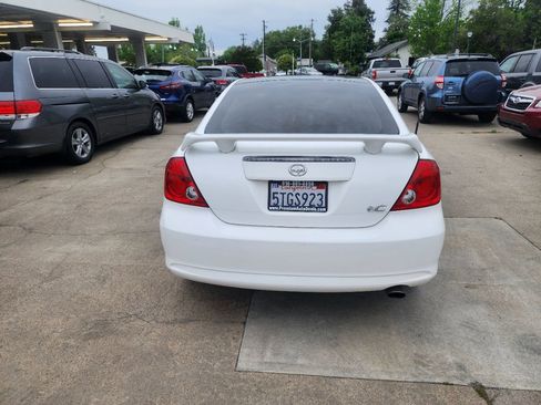 Used 2006 Scion tC image 4