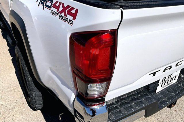 Used 2019 Toyota Tacoma TRD Off-Road AWD/4WD image 21