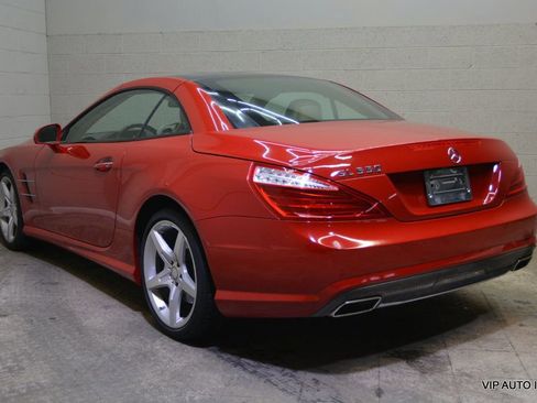 Used 2014 Mercedes-Benz SL 550 image 25