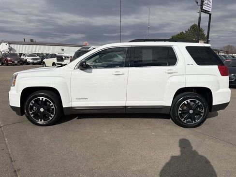 Used 2017 GMC Terrain SLE w/ Nightfall Package image 3