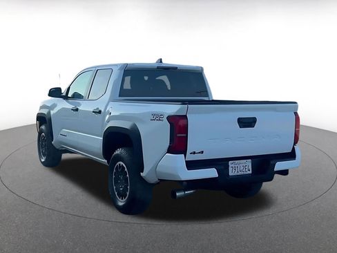 Used 2025 Toyota Tacoma TRD Off-Road image 11