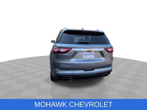 Used 2018 Chevrolet Traverse Premier AWD/4WD image 7