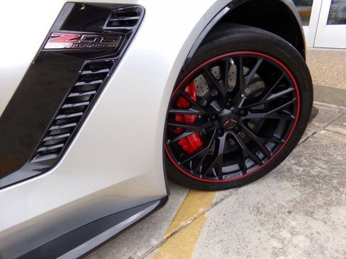 Used 2017 Chevrolet Corvette Z06 RWD image 30