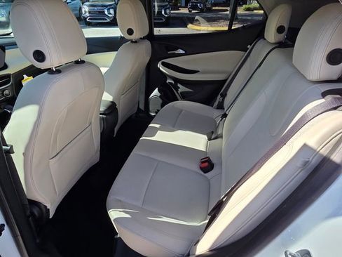 Used 2024 Buick Encore GX Preferred w/ Advanced Technology Package FWD image 9