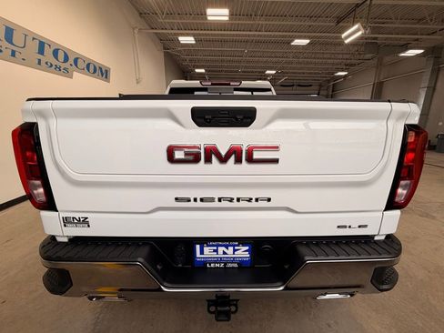 Used 2024 GMC Sierra 1500 SLE w/ Preferred Package image 6