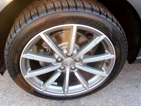 Used 2018 Audi Q3 2.0T Premium Plus w/ Premium Plus Package image 4