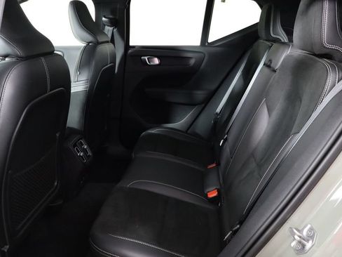 Used 2021 Volvo XC40 P8 Recharge AWD/4WD image 15