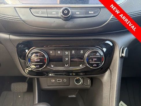 Used 2020 Buick Encore GX Select image 14