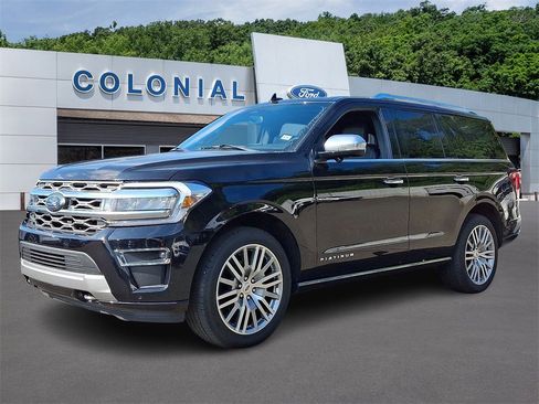 Certified 2023 Ford Expedition Platinum image 3