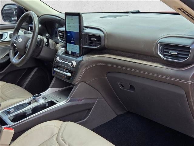 Used 2020 Ford Explorer Platinum w/ Premium Technology Package AWD/4WD image 24