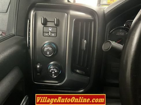 Used 2018 Chevrolet Silverado 1500 LT w/ All Star Edition AWD/4WD image 32