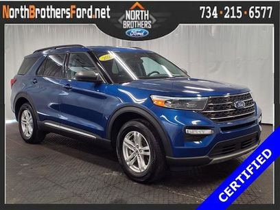 Certified 2023 Ford Explorer XLT w/ Equipment Group 202A