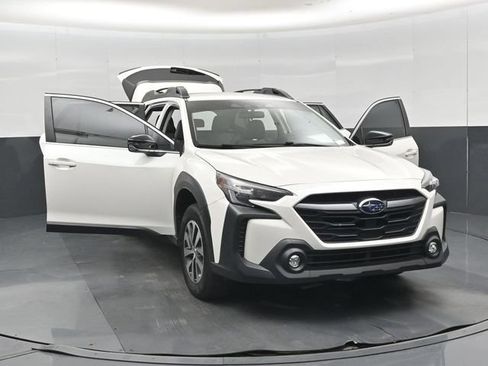 Used 2025 Subaru Outback Premium AWD/4WD image 54
