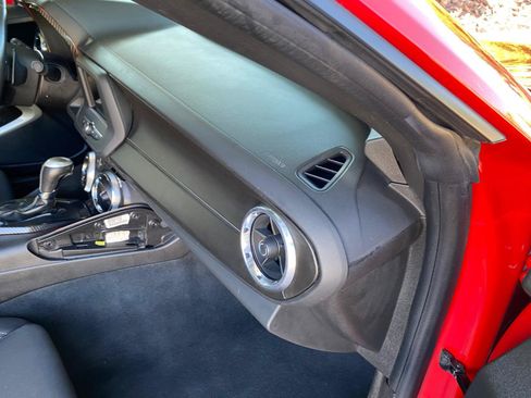 Used 2019 Chevrolet Camaro LT RWD image 41
