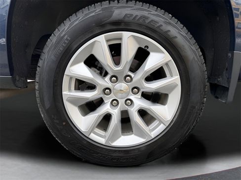 Used 2021 Chevrolet Silverado 1500 Custom image 11