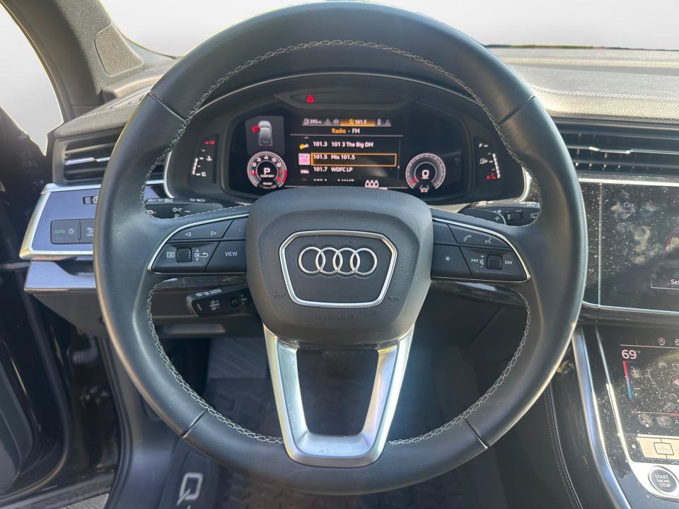Certified 2025 Audi Q7 2.0T Premium Plus AWD/4WD image 10
