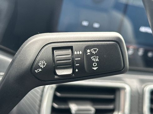 Used 2024 Ford Mustang Premium image 39