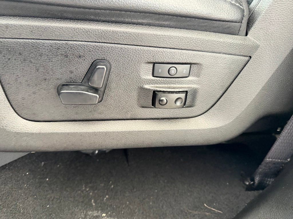 Used 2019 RAM 1500 Laramie w/ Convenience Group AWD/4WD image 44