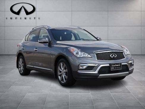 Used 2016 INFINITI QX50 Journey w/ Premium Package image 3