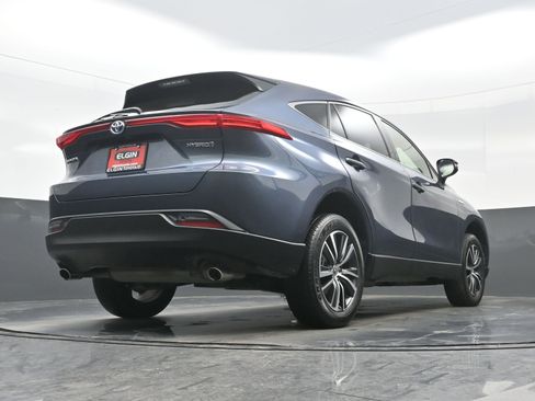 Used 2021 Toyota Venza LE image 31