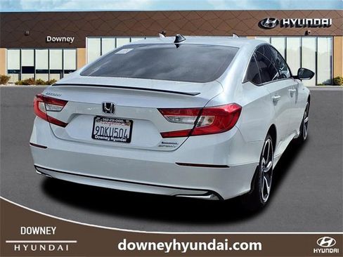 Used 2022 Honda Accord Sport image 4