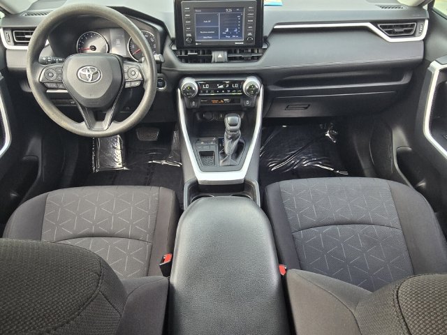 Used 2021 Toyota RAV4 XLE w/ Convenience Package FWD image 13