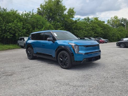 New 2026 Kia EV9 Land AWD/4WD image 2
