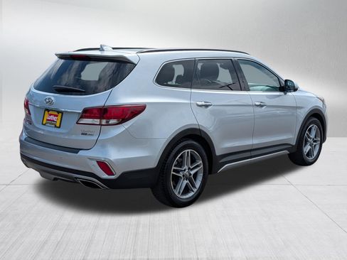 Used 2019 Hyundai Santa Fe XL AWD/4WD image 7