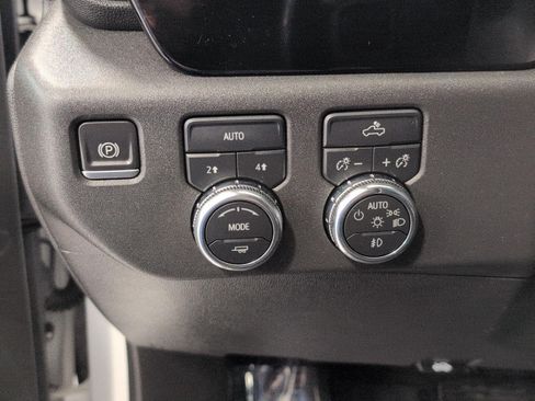 Certified 2022 GMC Sierra 1500 Elevation AWD/4WD image 10