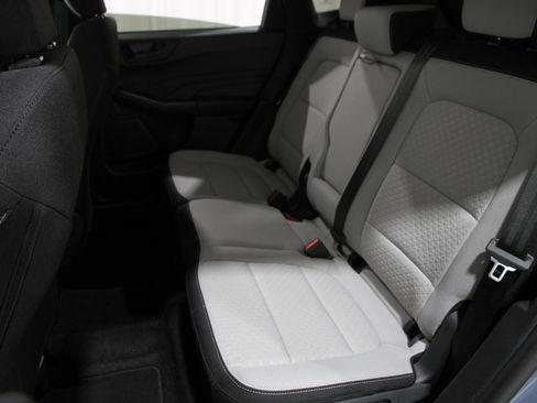 Certified 2025 Ford Escape Active w/ Cold Weather Package image 33