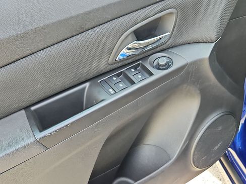 Certified 2012 Chevrolet Cruze LT FWD image 25