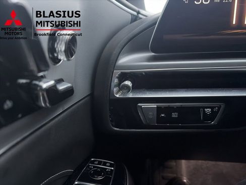 Used 2024 Cadillac Lyriq Tech image 19