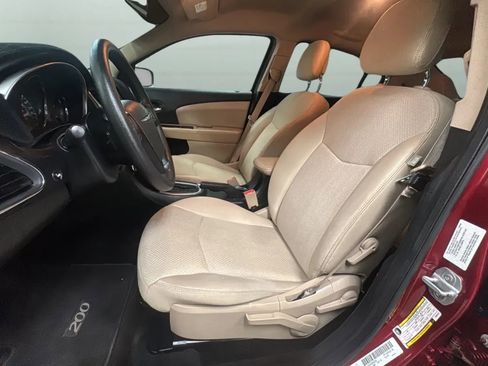 Used 2011 Chrysler 200 LX FWD image 19