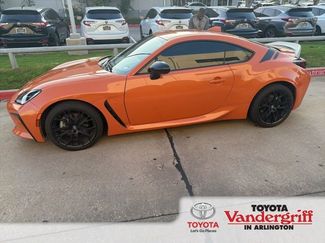 Used 2023 Toyota GR86 10th Anniversary SE video 1