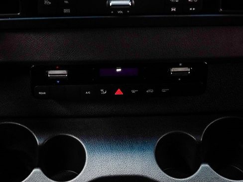 Used 2022 Mercedes-Benz Sprinter 2500 image 19