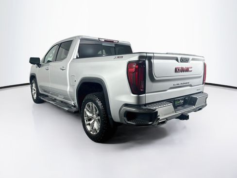 Used 2021 GMC Sierra 1500 SLT w/ SLT Premium Plus Package AWD/4WD image 5