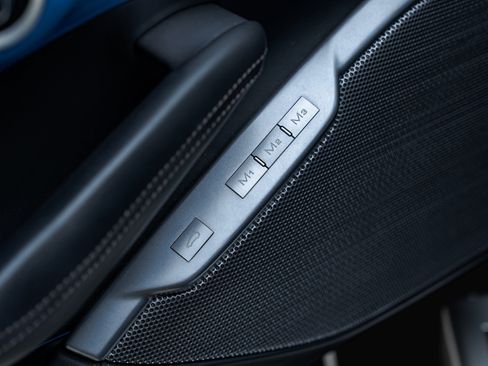 Used 2019 Ferrari Portofino RWD image 46