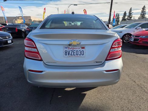 Used 2020 Chevrolet Sonic Premier image 3