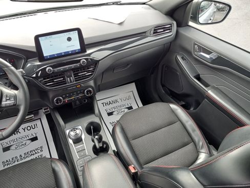Used 2024 Ford Escape ST-Line w/ Cold Weather Package image 18