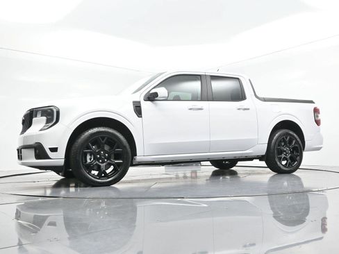 Used 2025 Ford Maverick Lobo AWD/4WD image 43