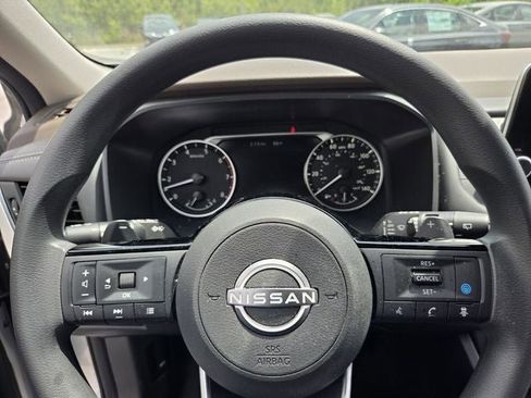 Used 2023 Nissan Rogue SV AWD/4WD image 25