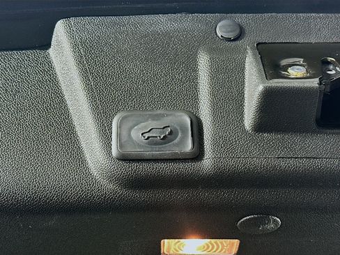 Used 2015 Buick Enclave Leather FWD image 30
