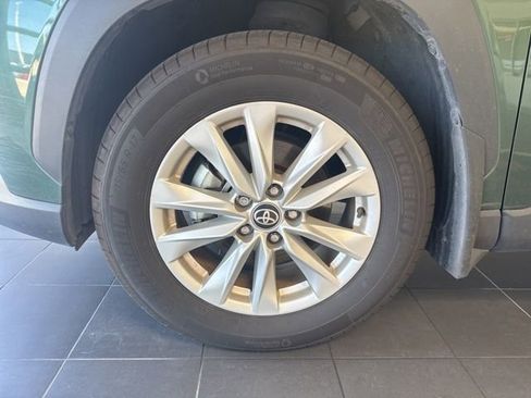 Certified 2025 Toyota Corolla Cross LE FWD image 2