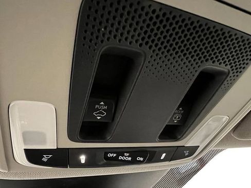 New 2025 Honda Pilot Touring image 20