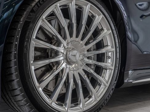 Used 2025 Mercedes-Benz S 63 AMG S image 31