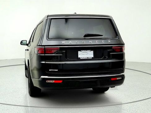 Used 2023 Jeep Wagoneer 4WD w/ Convenience Group I image 6